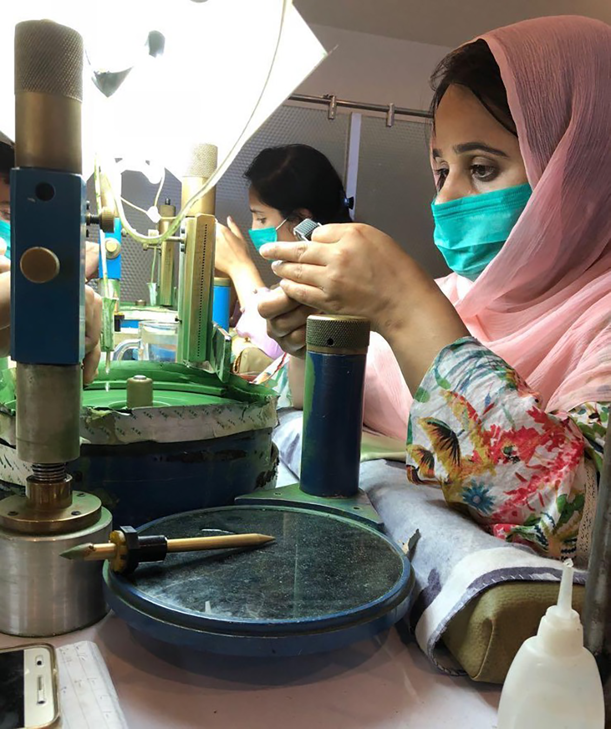 Emerald faceting workshop, Pakistan. Image: TDi Sustainability